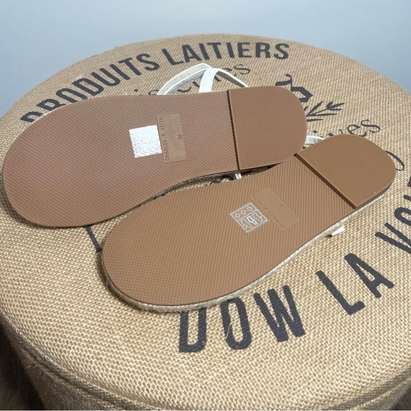 Charles & Keith White Ankle-Strap Flat Espadrille Sandals EU36 - Picture 5 of 13